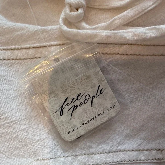 We The Free People Marten Cotton Oxford Top in White Size Small - Picture 4 of 16